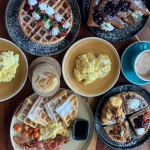 Waffles cream , waffle mix, todtadas francesas y the Breakfast 