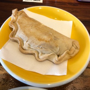 empanada guayaba/queso