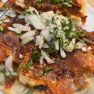 Tacos al pastor con queso