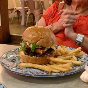 Burgers - LA CHANEADA, super buena