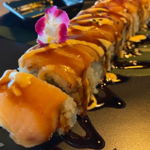 Salmocado Roll