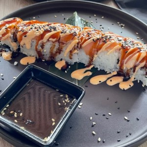 Salmocado Roll