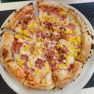 Pizza Hawaiana