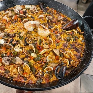 paella de mariscos