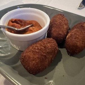 Croquetas ibericas - sirven 6 unidades por orden