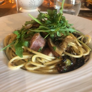 Spaghetti con Chorizo y Hogos Porcini