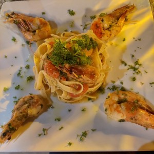 Pastas - Fettuccine con Langostinos