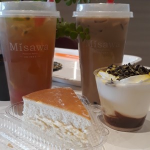 te frio de frutas con cheescake japones + mousse de maracuya y bubble tea 