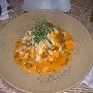 Corvina Rellena con Camarones