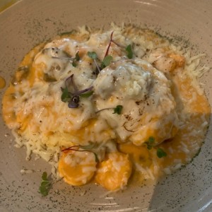 Corvina Rellena con Camarones