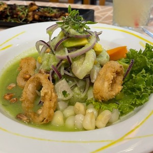 Ceviche de Corvina con Crema de Aguacate