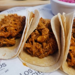 Tacos de Chochinita Pibil