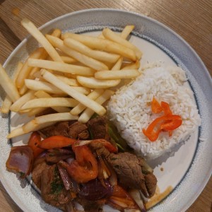 lomo saltado