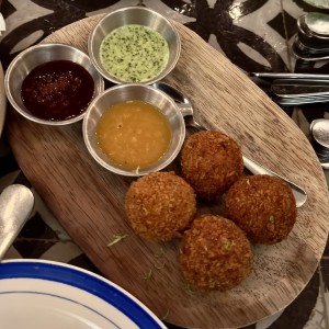 Croquetas de Pulpo ($13)