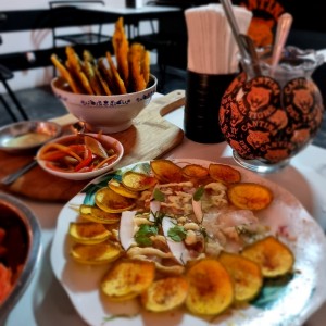 Ceviche de Pesacado Acocado y Patacones