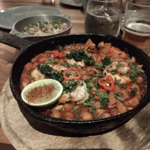 Mondongo con langostinos y arroz con coco 