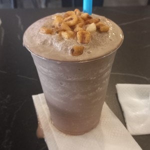 Milkshake de chocolate + maíz tostado