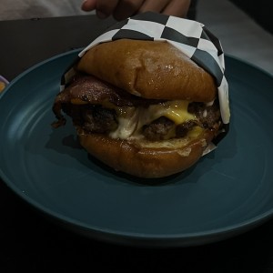 BURGERS - BITE ME