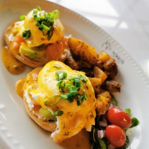 Salmon egg Benedict