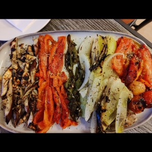 Ensalada Brazas: vegetales al grill