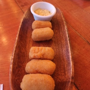 Entradas - Croquetas de Bacalao