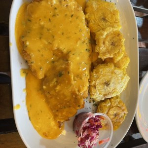 Filete de pescado al ajillo