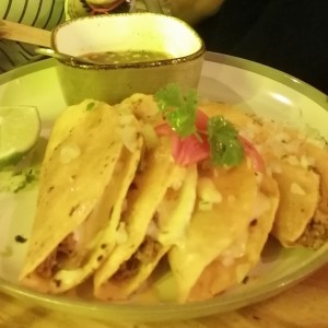 Tacos de Birria de Res