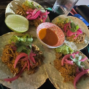 Tacos de Cochinita Pibil // Cochinita Pibil Tacos