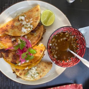 Tacos de Birria de Res // Beef Birria Tacos