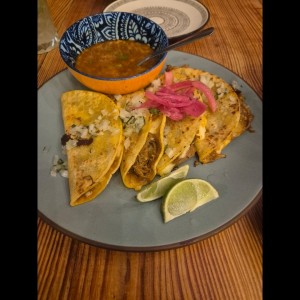 Tacos de Birria de Res