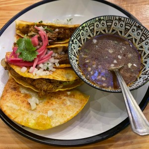 Tacos de Birria de Res // Beef Birria Tacos