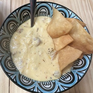 Queso Fundido de la Casa // House Melted Cheese