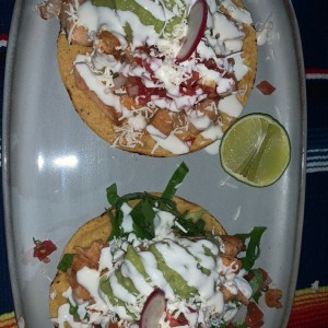 Tostadas de Pollo // Chicken Tostadas