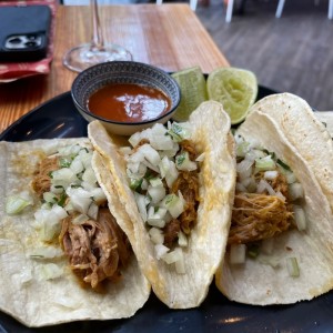 Tacos de Carnitas // Meat Tacos