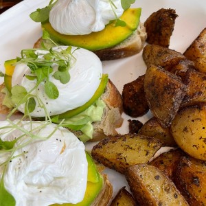 Desayunos Salados - Tostada de Aguacate