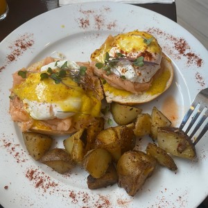 Desayunos Salados - Huevos Benedictinos