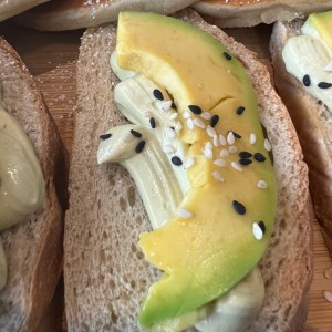 Desayunos Salados - Tostada de Aguacate