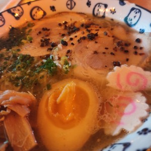 Ramen ( Creo que se llama Negi Oil Ramen)