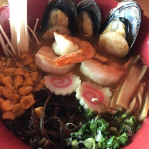 Seafood Ramen 