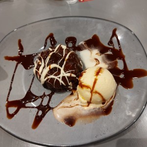 brownie de chocolate con Helado