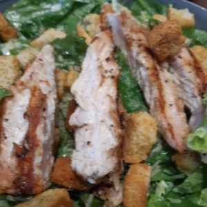 Cesar ensalada con pollo