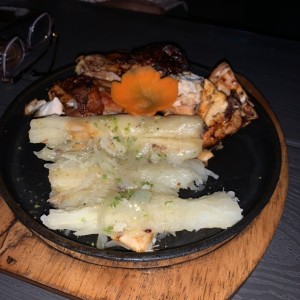 Pollo yuca 