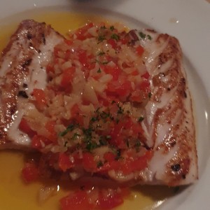 Corvina al ajillo