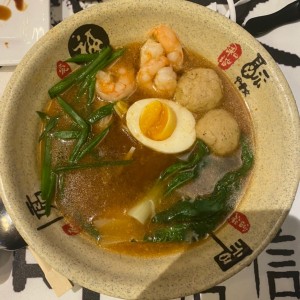 Sopa Ramen de mariscos 