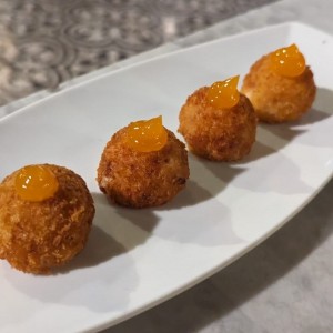 Croquetas de Serrano