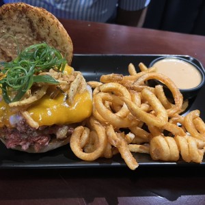 Maui Burger (de chorizo)