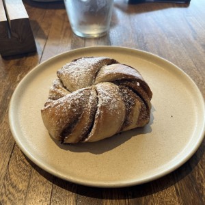 Cardamum Bun