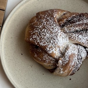 Cardamom Bun