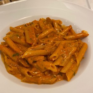 Pastas - Penne Salmon Vodka