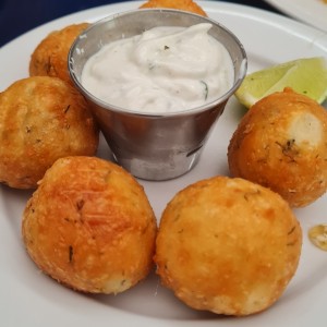 bolitas de queso feta